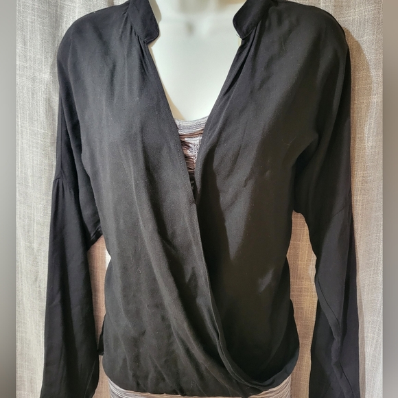 Wrapover blouse with a collar SEDUCTIONS women sz m - Picture 10 of 13